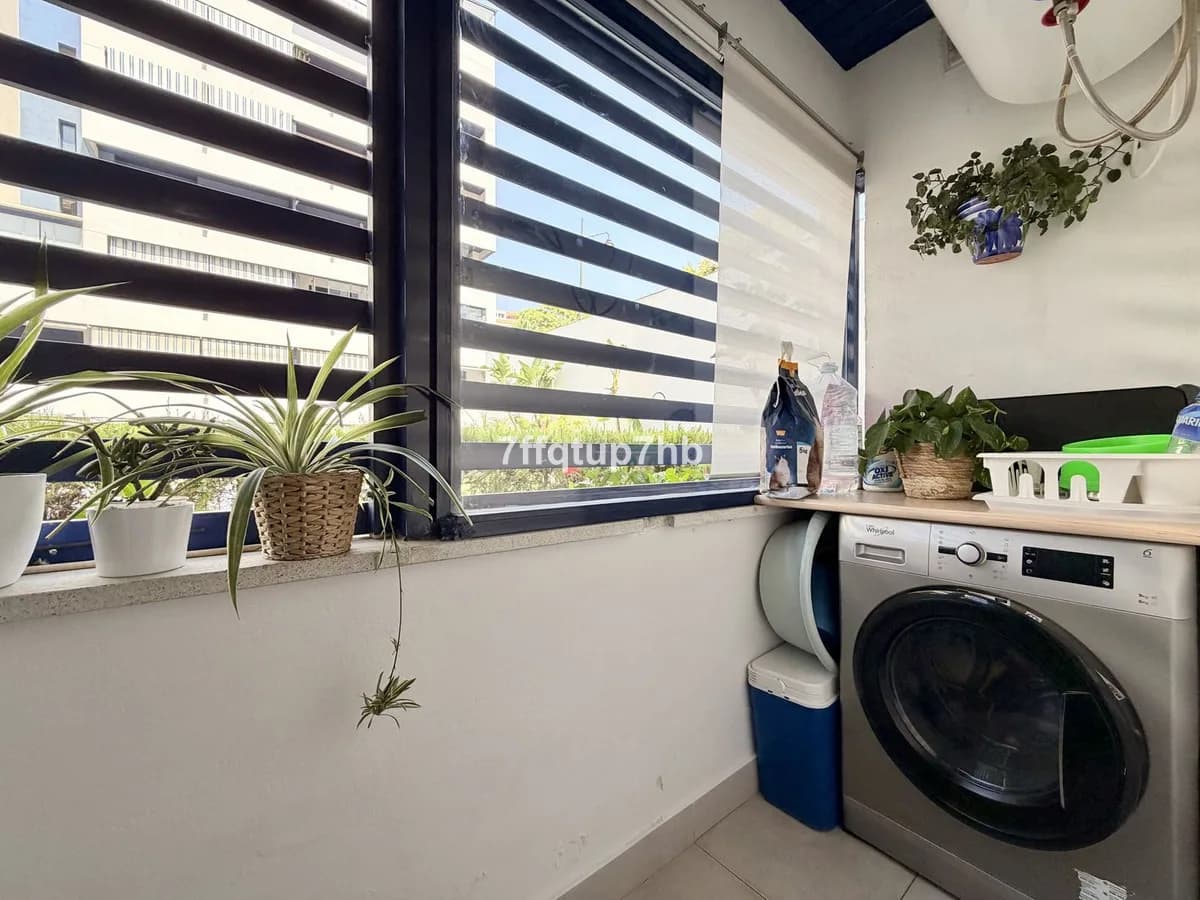 3 Bedroom Ground Floor Apartment for Sale in Estepona, Málaga - Image 9