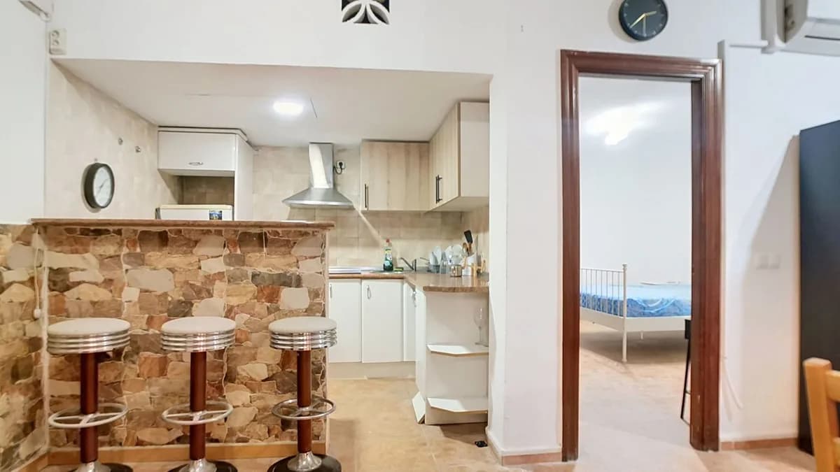 2 Bedroom Ground Floor Apartment for Sale in Torremolinos, Málaga - Image 3