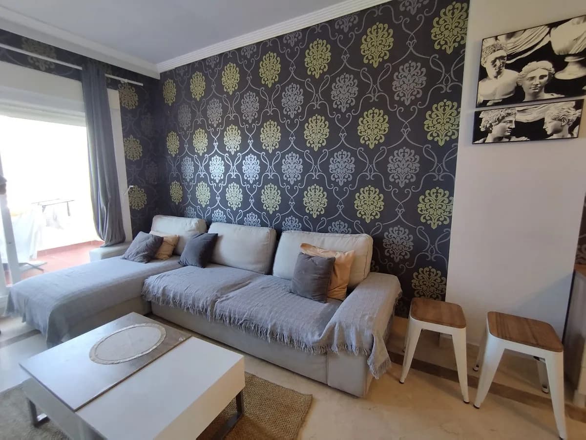 2 Bedroom Middle Floor Apartment for Sale in Calanova Golf, Málaga - Image 6
