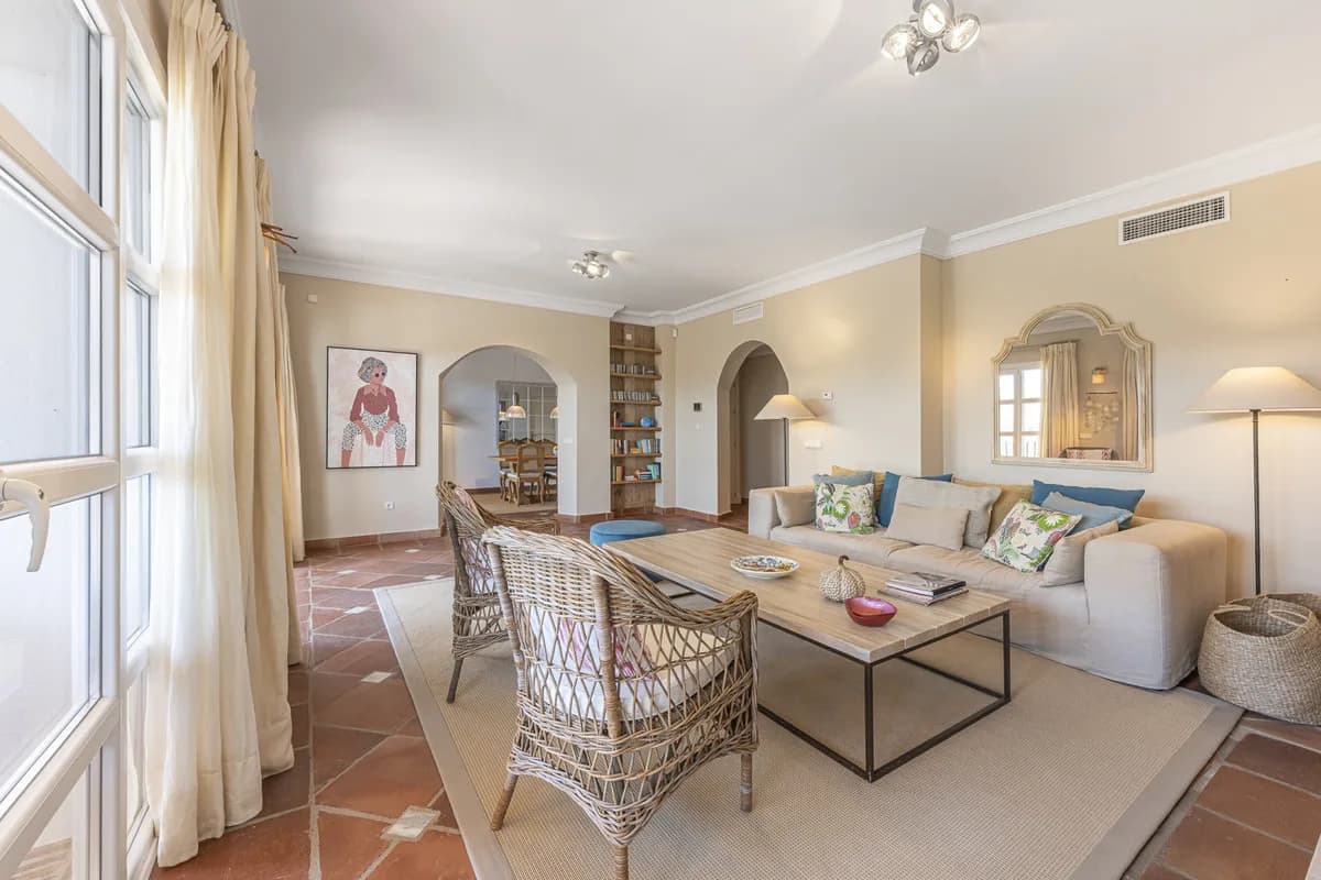 4 Bedroom Detached Villa for Sale in Benahavís, Málaga - Image 6