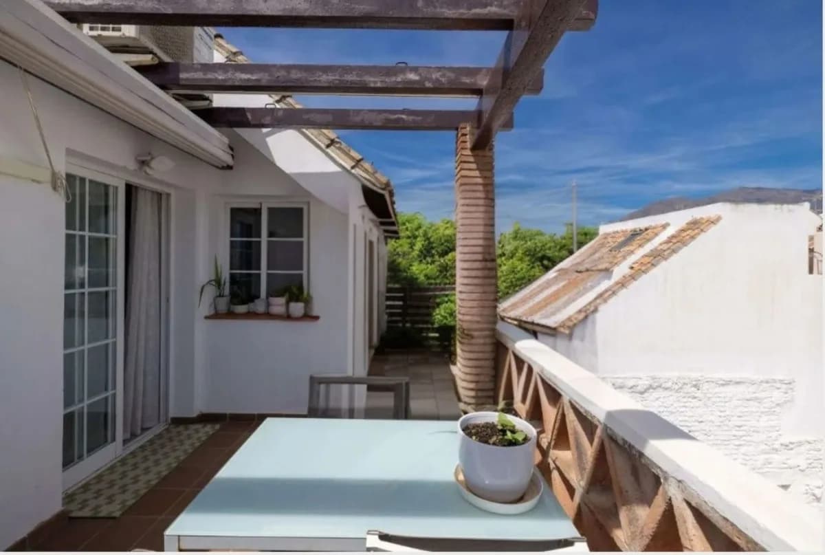 3 Bedroom Penthouse for Sale in Estepona, Málaga - Image 6