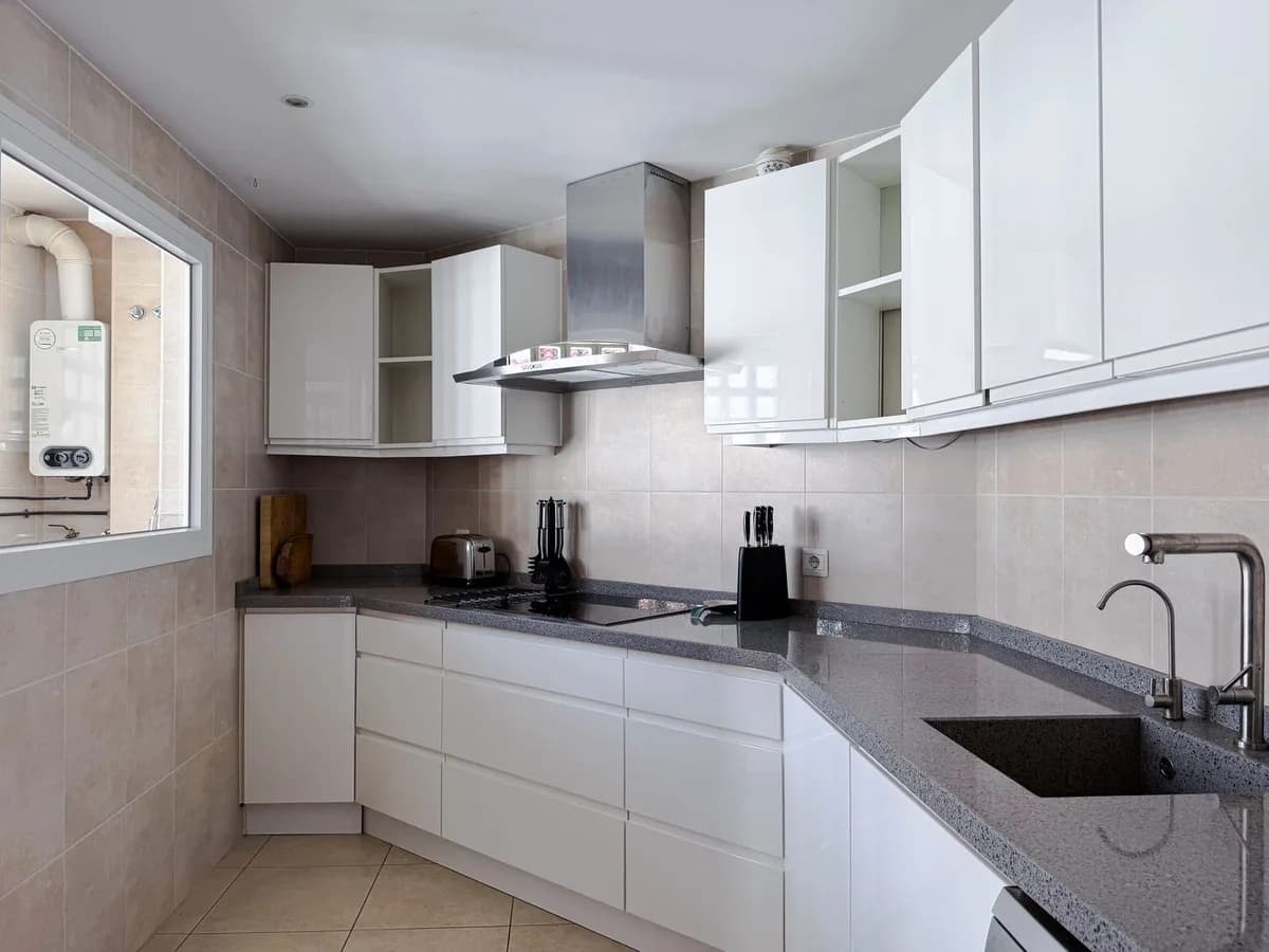 3 Bedroom Penthouse for Sale in La Campana, Málaga - Image 6