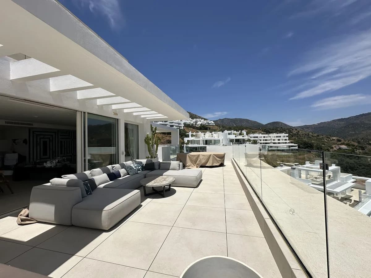3 Bedroom Penthouse Duplex for Sale in Ojén, Málaga - Image 5