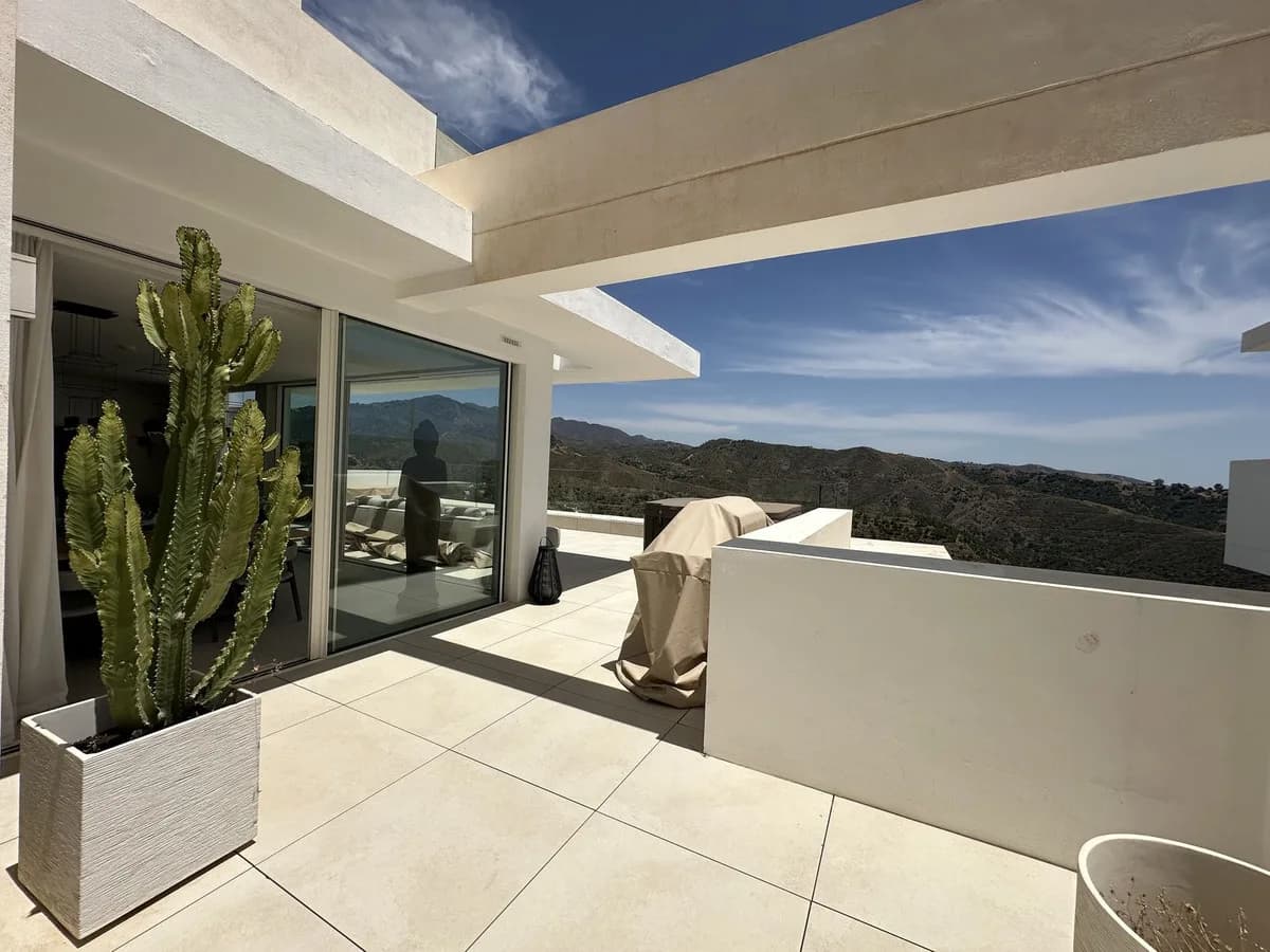 3 Bedroom Penthouse Duplex for Sale in Ojén, Málaga - Image 9