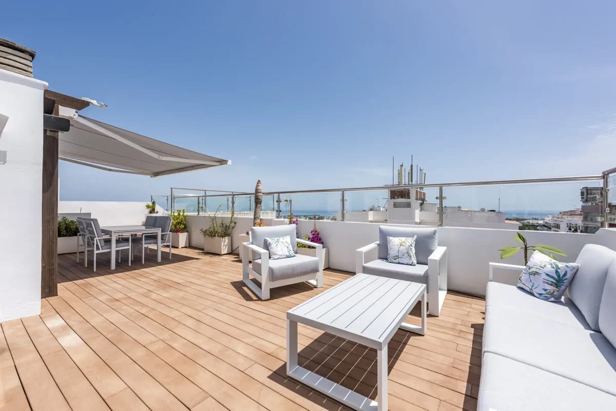 3 Bedroom Penthouse Duplex for Sale in San Pedro de Alcántara, Málaga - Image 4