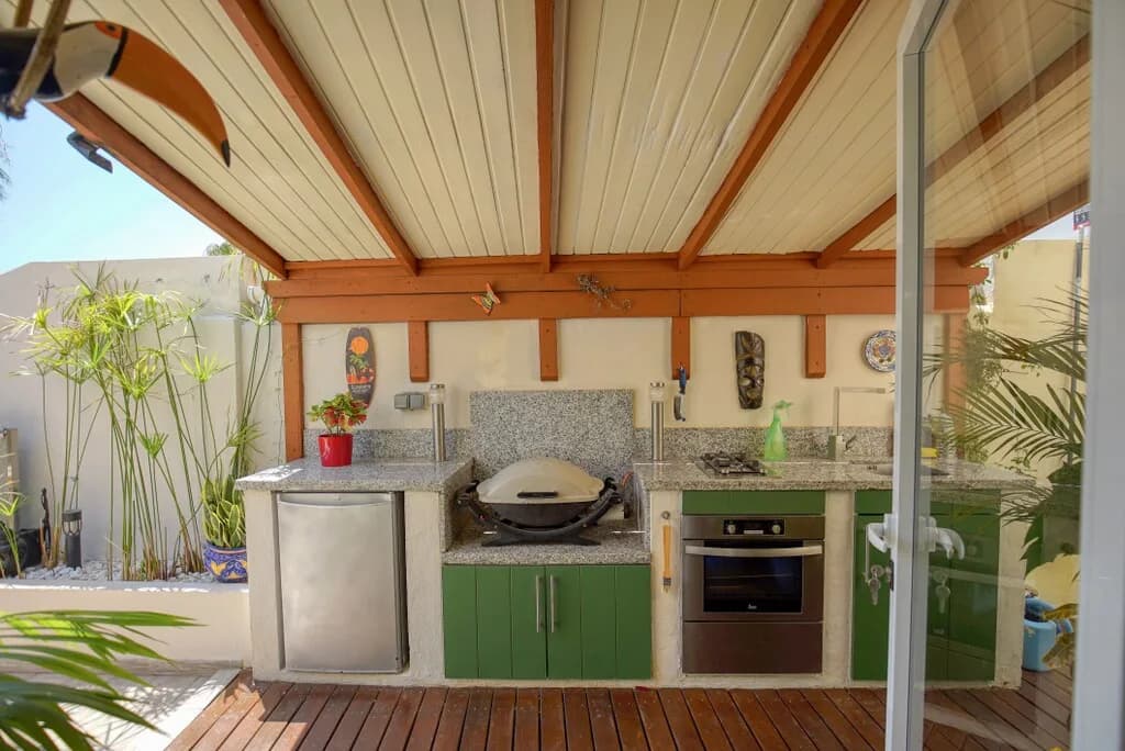 4 Bedroom Townhouse for Sale in Nueva Andalucía, Málaga - Image 9
