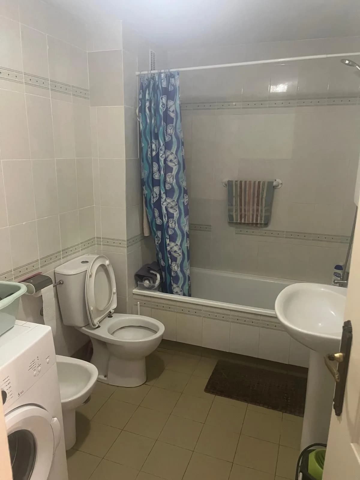 1 Bedroom Middle Floor Apartment for Sale in Arroyo de la Miel, Málaga - Image 7