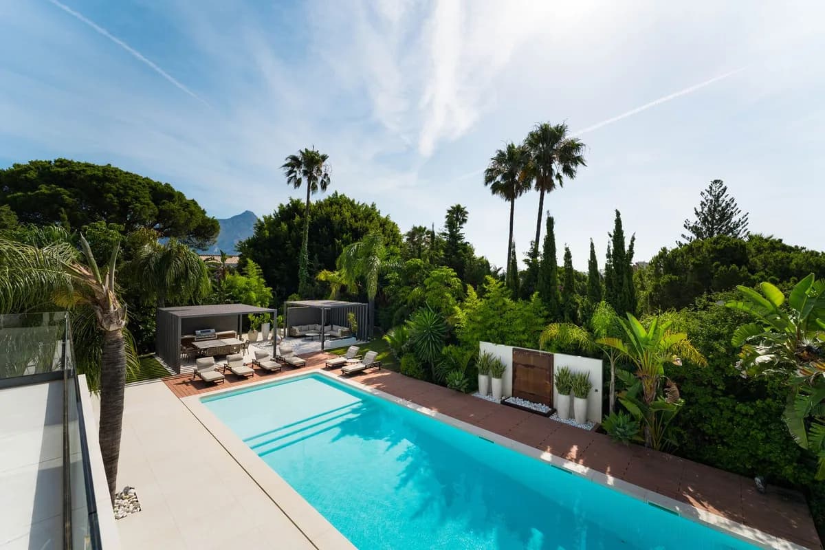 4 Bedroom Detached Villa for Sale in Las Brisas, Málaga - Image 8