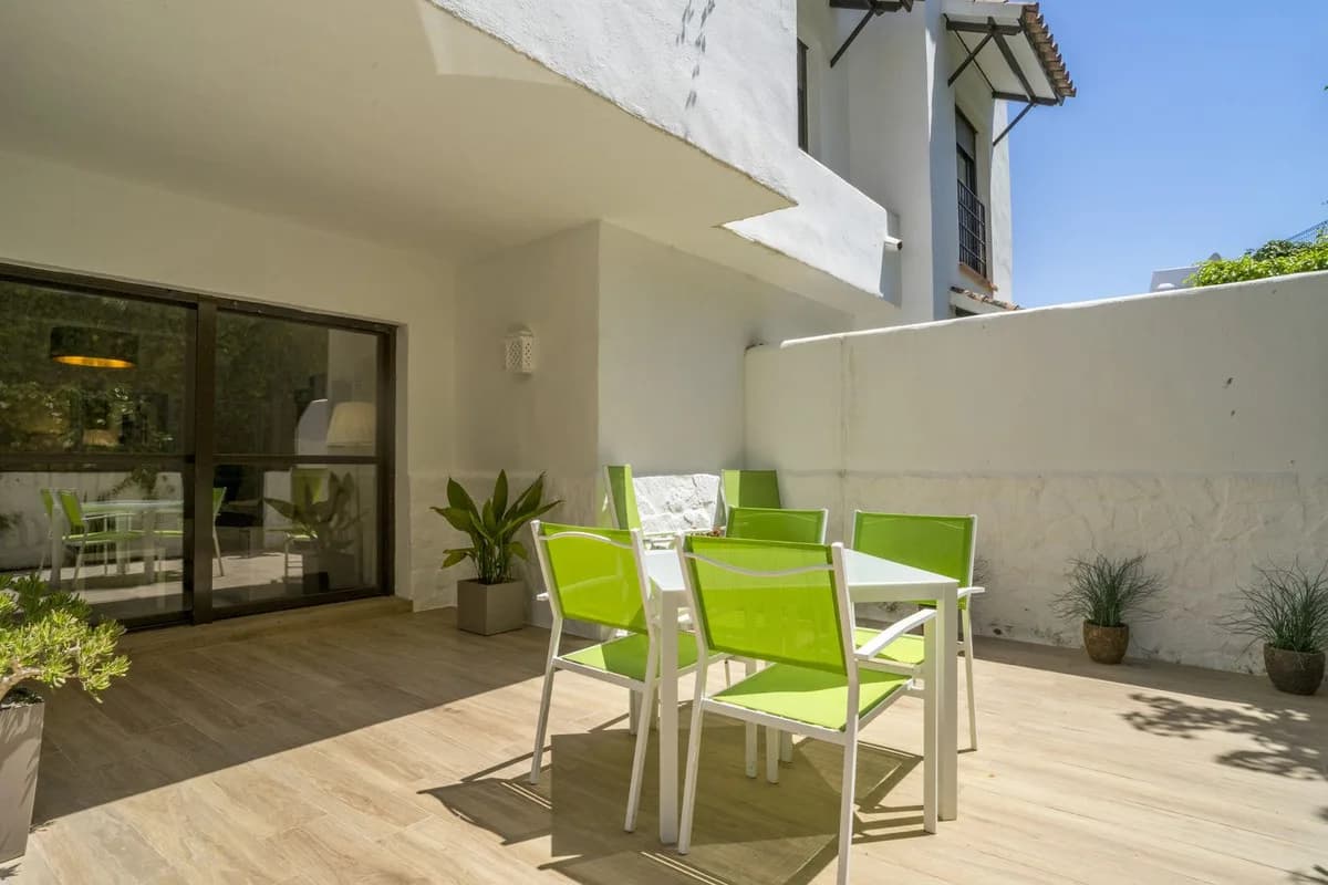 2 Bedroom Ground Floor Apartment for Sale in Estepona, Málaga - Image 7