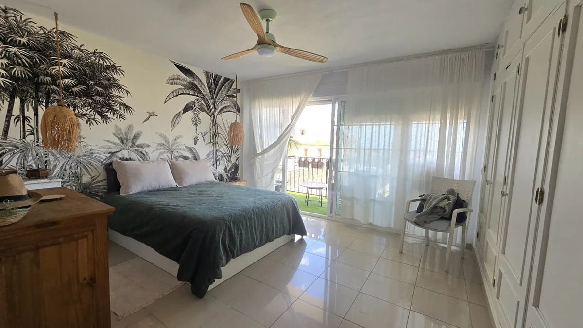 3 Bedroom Townhouse for Sale in Torrequebrada, Málaga - Image 4