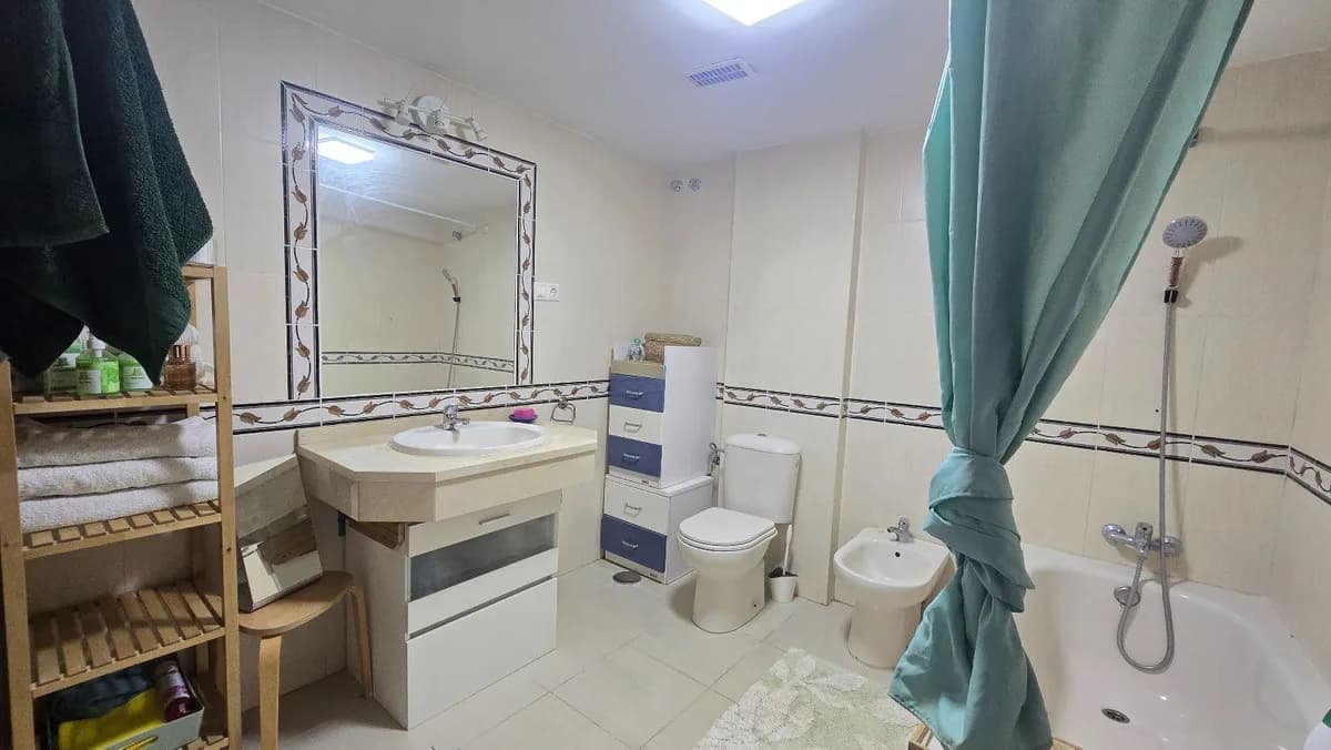 3 Bedroom Townhouse for Sale in Torrequebrada, Málaga - Image 5