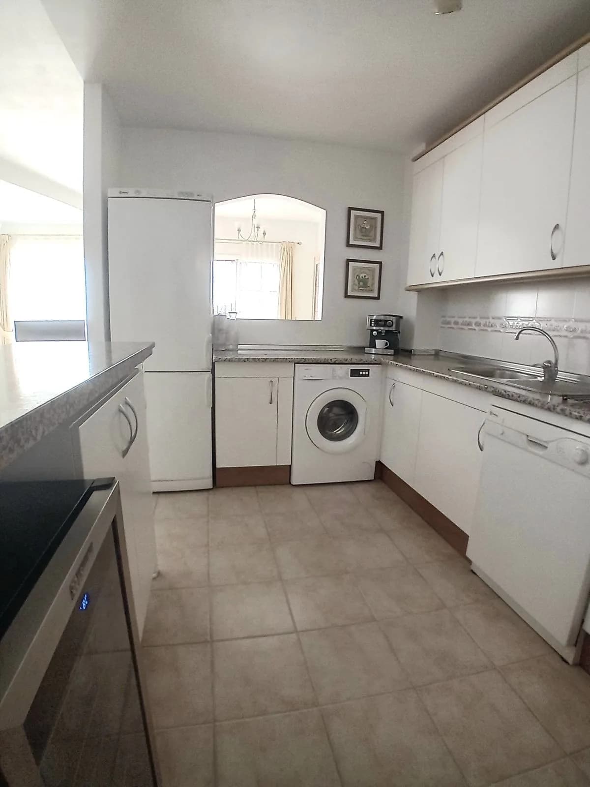 3 Bedroom Semi-Detached House for Sale in Manilva, Málaga - Image 9