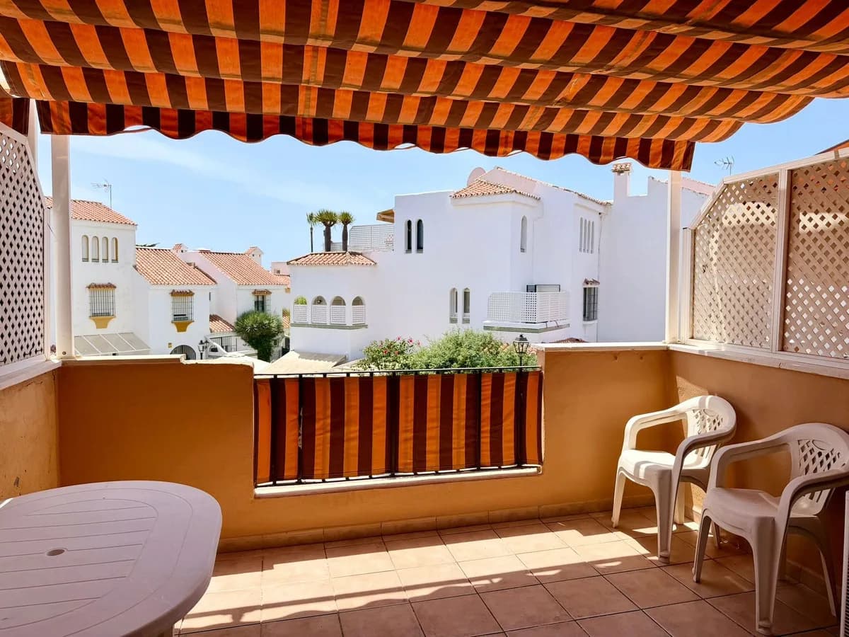 1 Bedroom Middle Floor Apartment for Sale in Casares Playa, Málaga