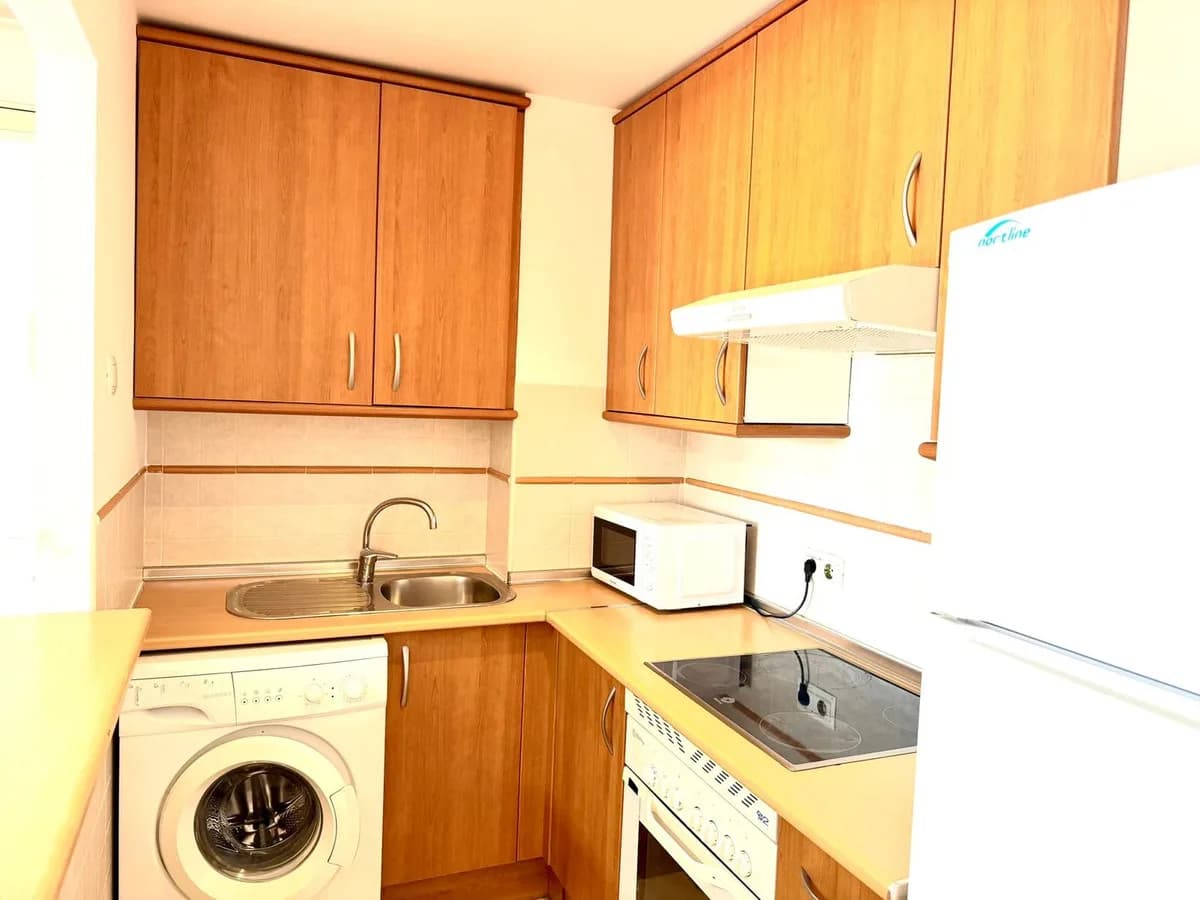 1 Bedroom Middle Floor Apartment for Sale in Casares Playa, Málaga - Image 5