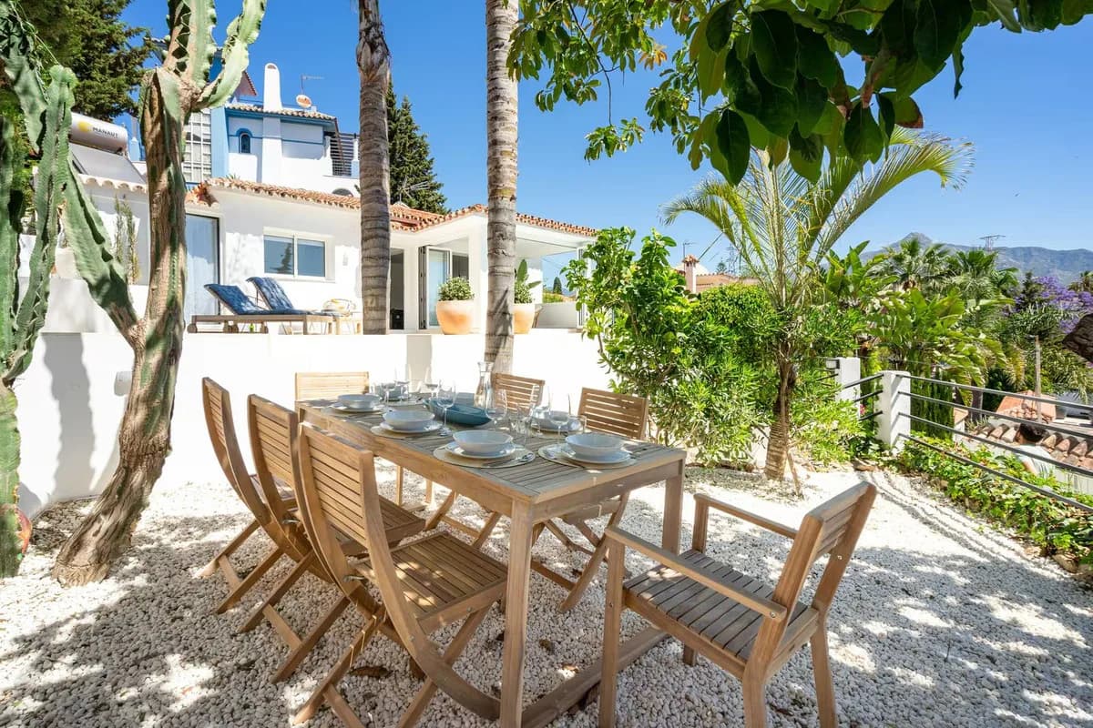 4 Bedroom Detached Villa for Sale in La Campana, Málaga - Image 7