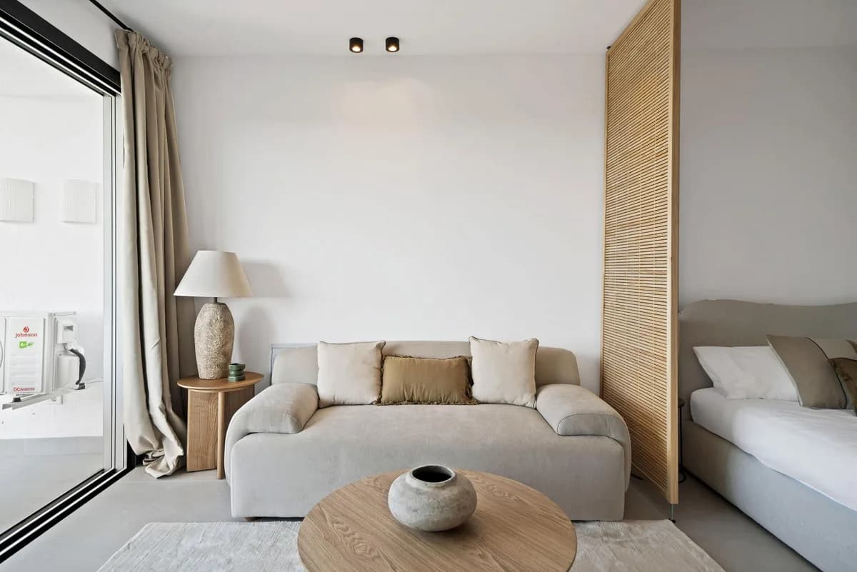 Ground Floor Studio for Sale in Marbella, Málaga - Image 2