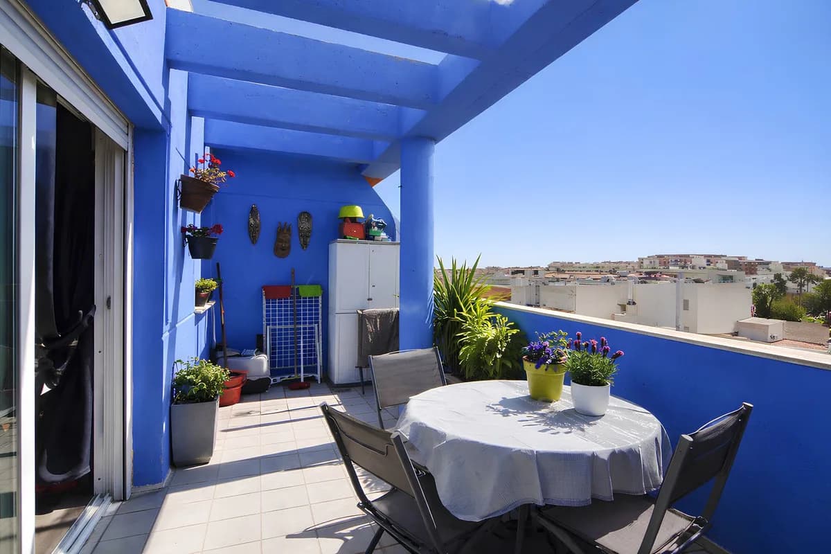 1 Bedroom Top Floor Apartment for Sale in Fuengirola, Málaga