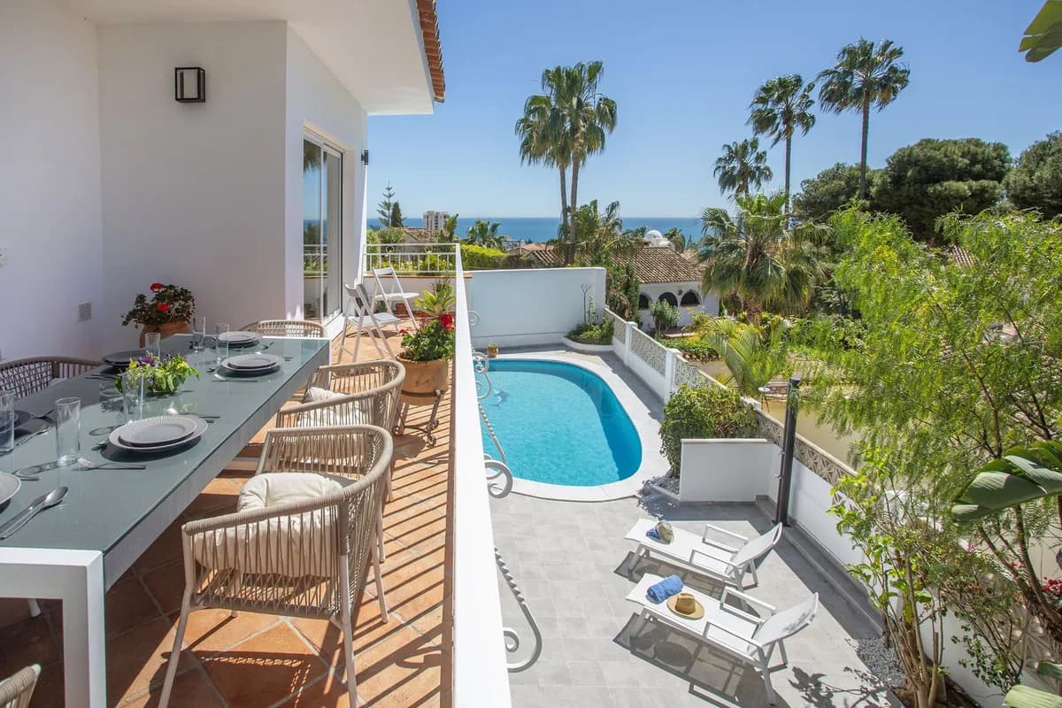3 Bedroom Detached Villa for Sale in Riviera del Sol, Málaga - Image 2