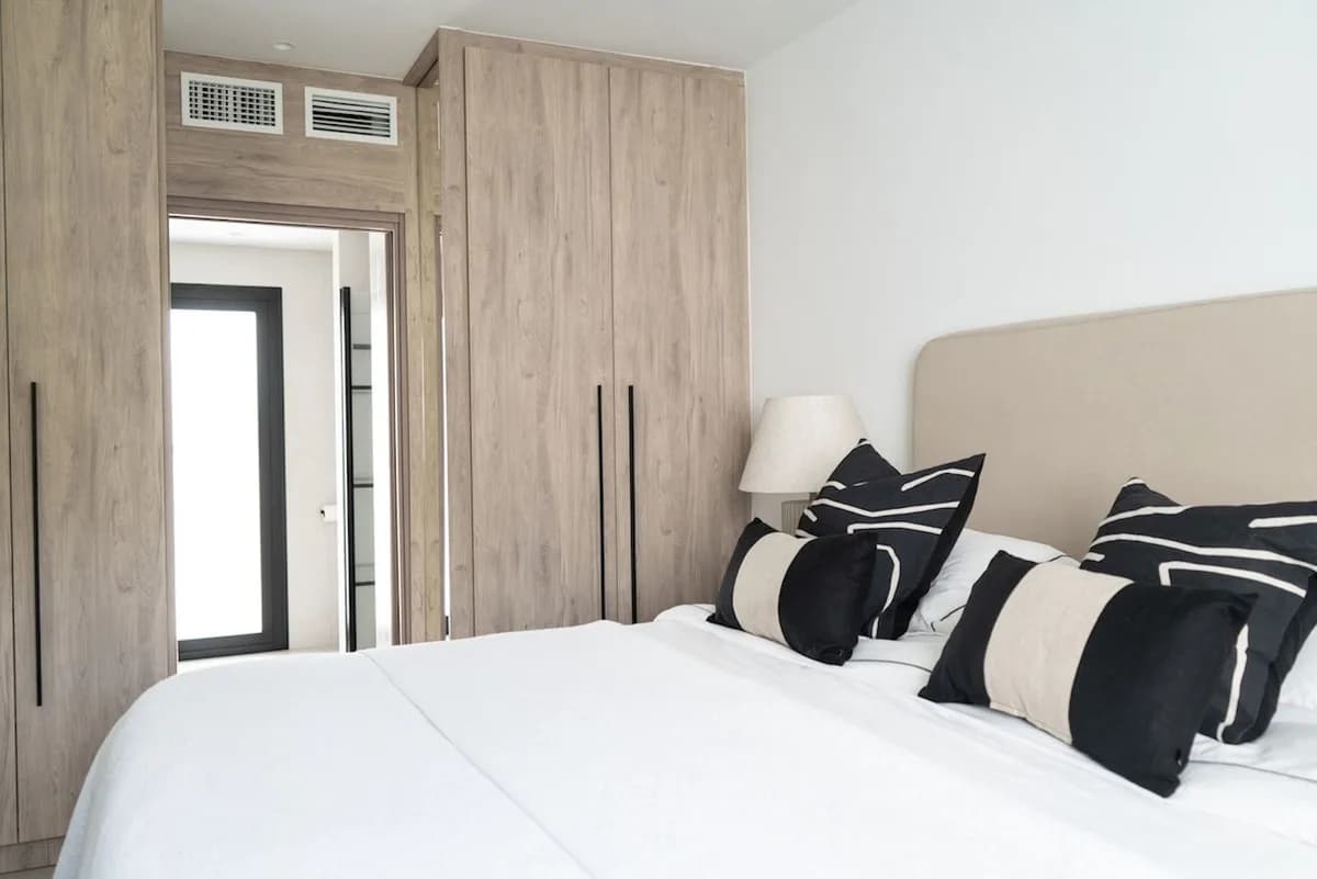 2 Bedroom Ground Floor Apartment for Sale in Nueva Andalucía, Málaga - Image 6