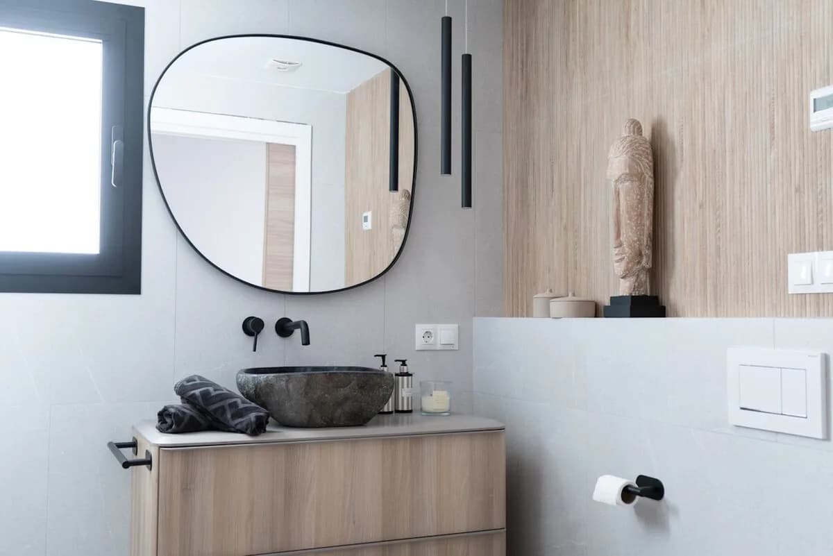 2 Bedroom Ground Floor Apartment for Sale in Nueva Andalucía, Málaga - Image 7