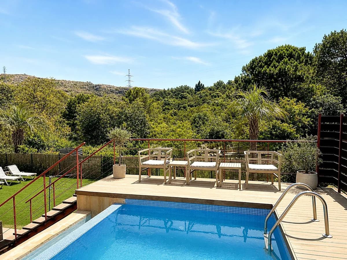 5 Bedroom Detached Villa for Sale in Selwo, Málaga - Image 6