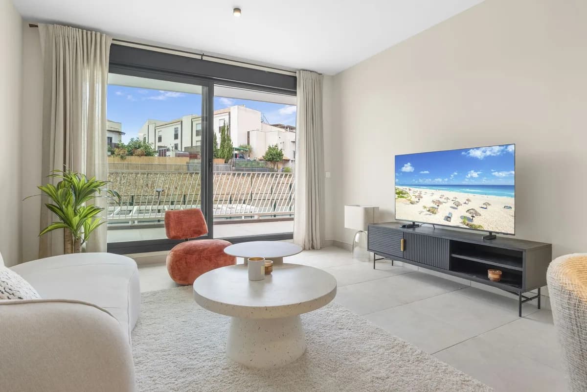 2 Bedroom Middle Floor Apartment for Sale in Mijas, Málaga
