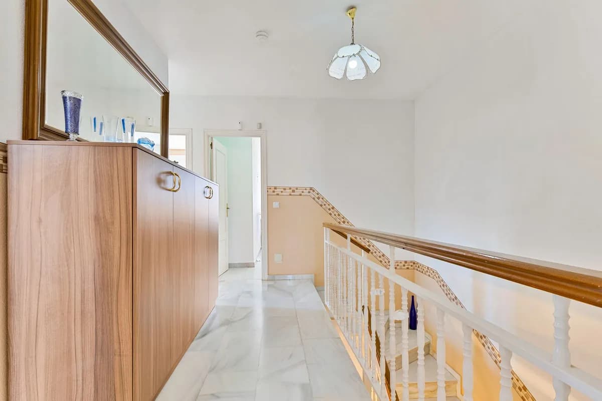 4 Bedroom Semi-Detached House for Sale in Mijas, Málaga - Image 3