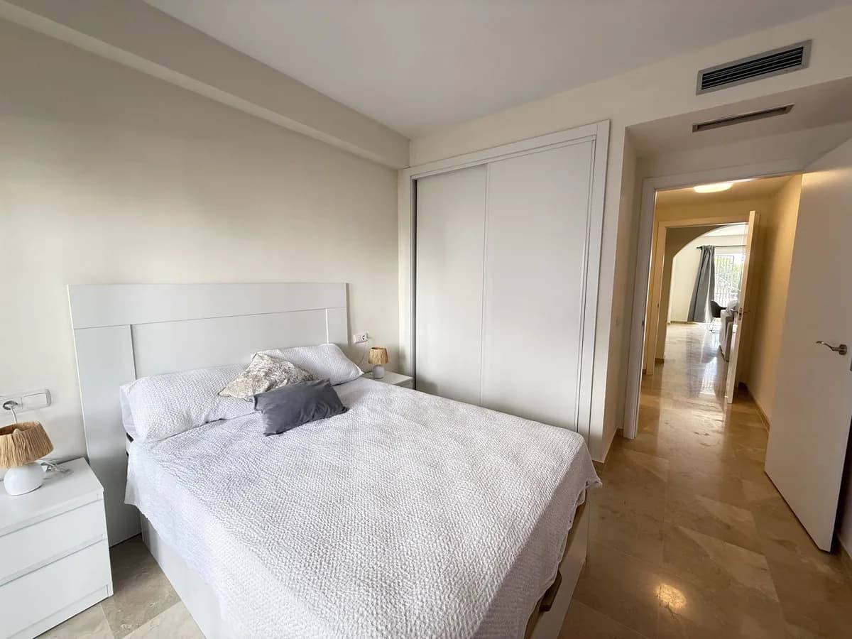 2 Bedroom Ground Floor Apartment for Sale in Aloha, Málaga - Image 8