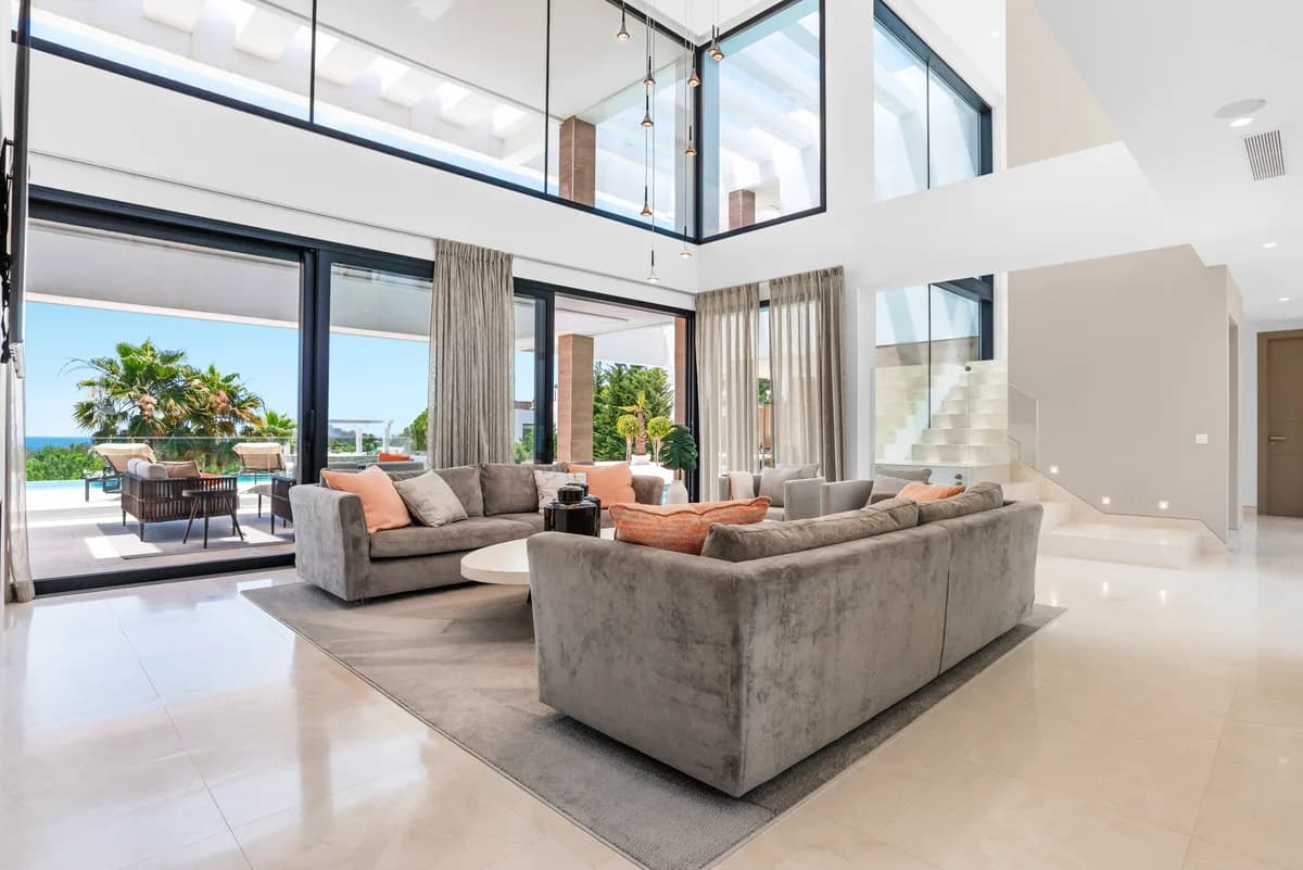 5 Bedroom Detached Villa for Sale in Benahavís, Málaga - Image 5