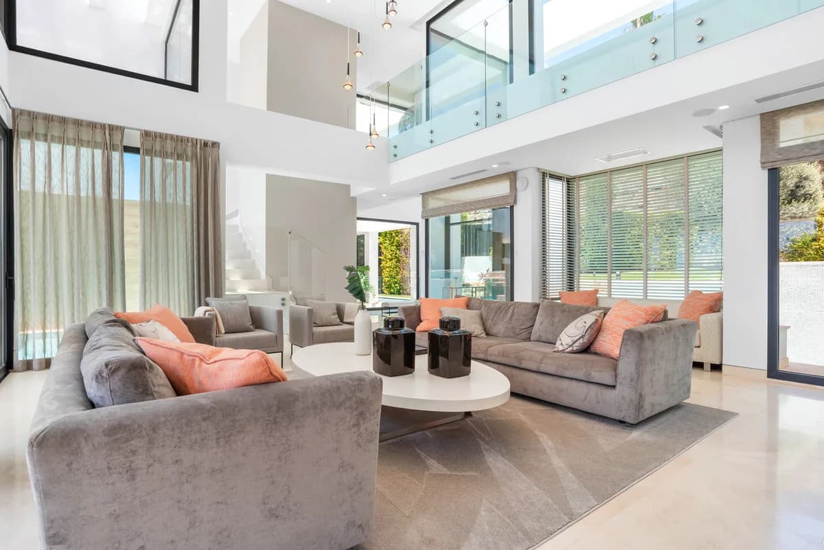 5 Bedroom Detached Villa for Sale in Benahavís, Málaga - Image 7