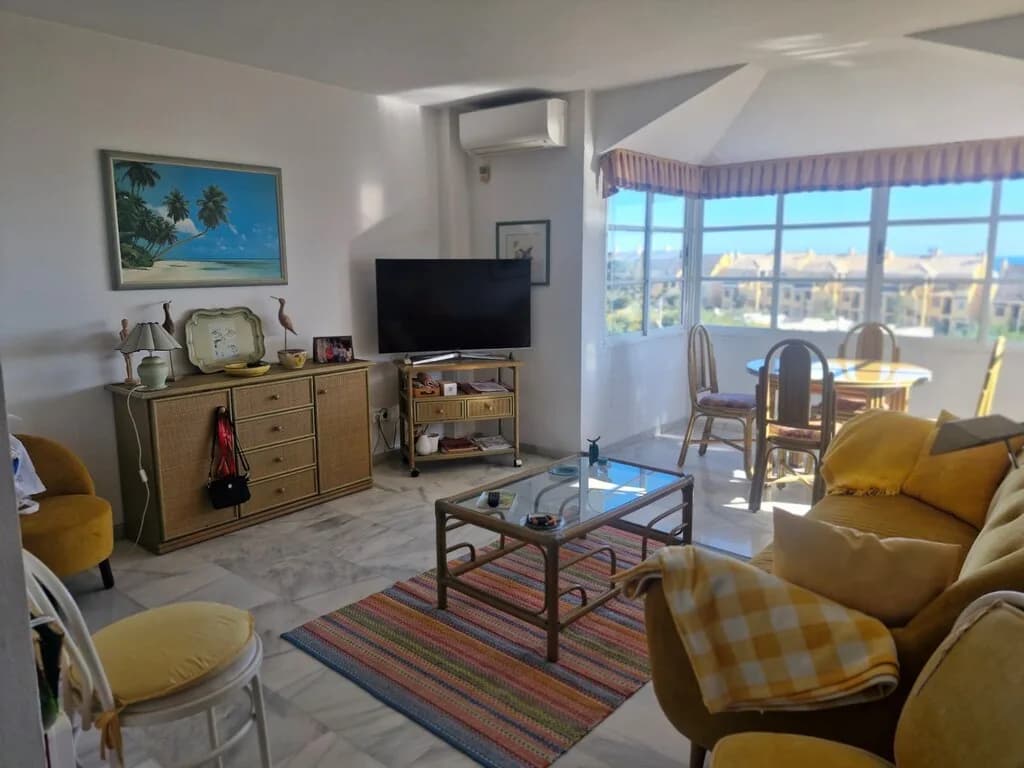 3 Bedroom Penthouse Duplex for Sale in Costabella, Málaga - Image 5