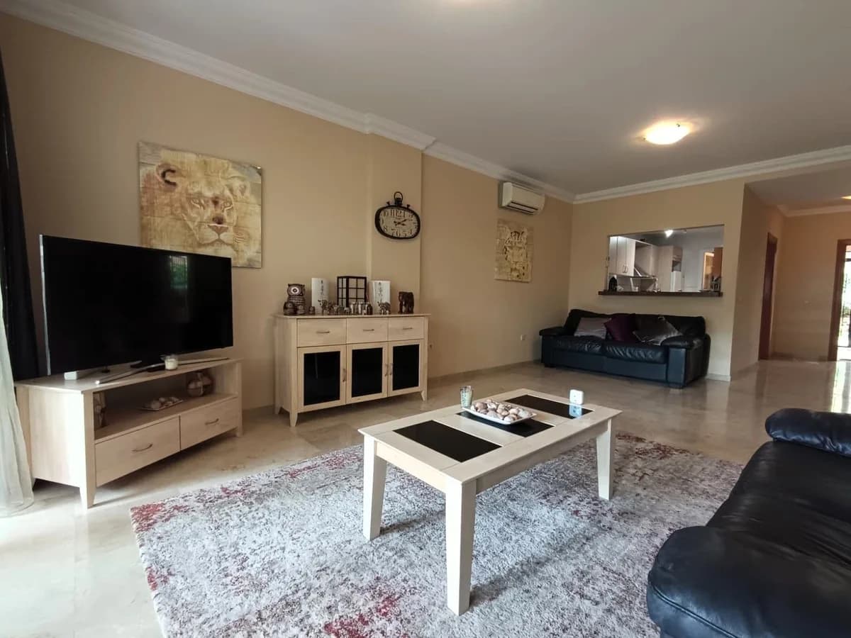 2 Bedroom Ground Floor Apartment for Sale in La Cala Hills, Málaga - Image 5