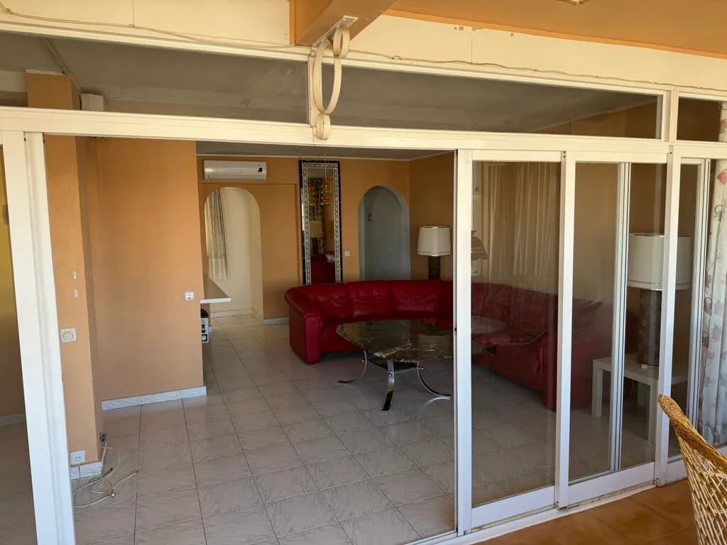 3 Bedroom Middle Floor Apartment for Sale in Los Boliches, Málaga - Image 4