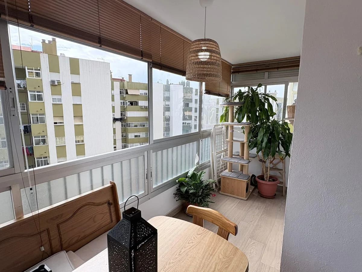 3 Bedroom Ground Floor Apartment for Sale in Fuengirola, Málaga - Image 3