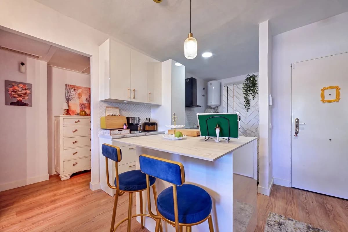 2 Bedroom Middle Floor Apartment for Sale in Reserva de Marbella, Málaga - Image 6