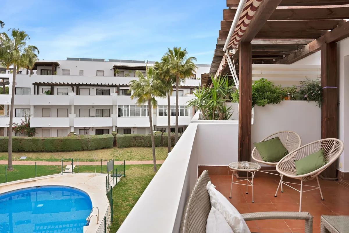2 Bedroom Middle Floor Apartment for Sale in Riviera del Sol, Málaga