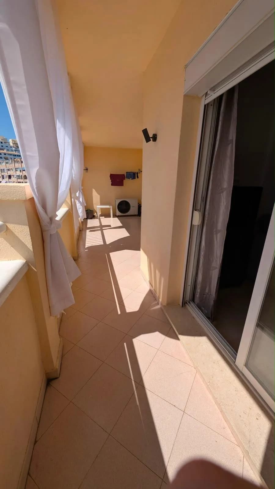 2 Bedroom Middle Floor Apartment for Sale in Torrequebrada, Málaga - Image 6