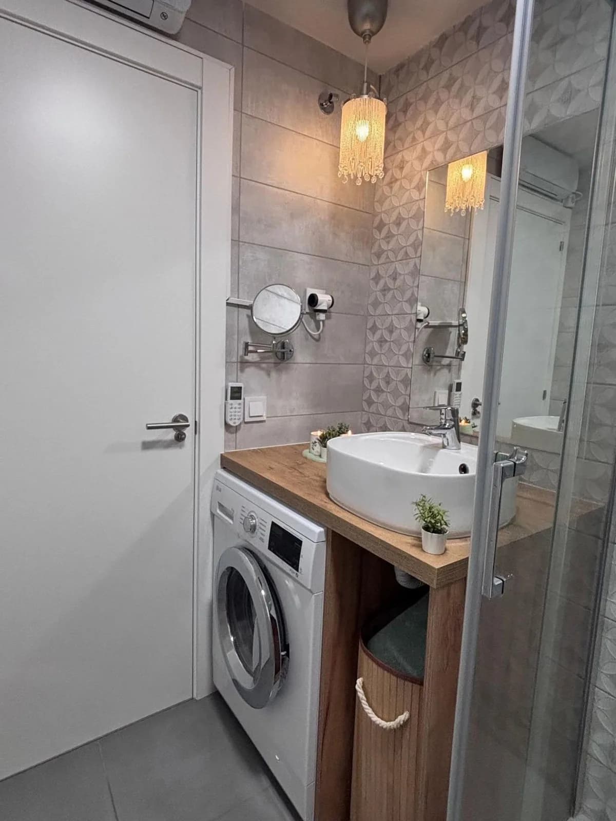 3 Bedroom Ground Floor Apartment for Sale in Las Lagunas, Málaga - Image 9