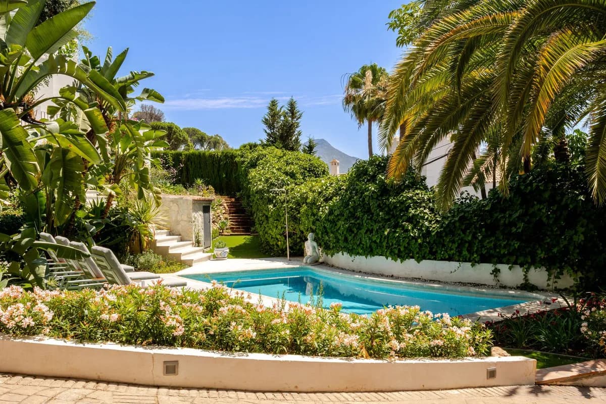 5 Bedroom Detached Villa for Sale in El Madroñal, Málaga - Image 5