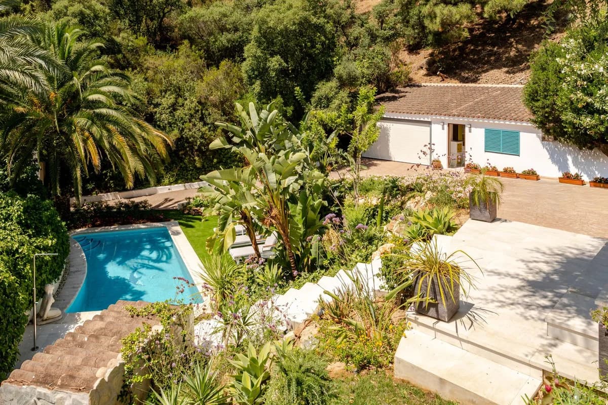 5 Bedroom Detached Villa for Sale in El Madroñal, Málaga - Image 9