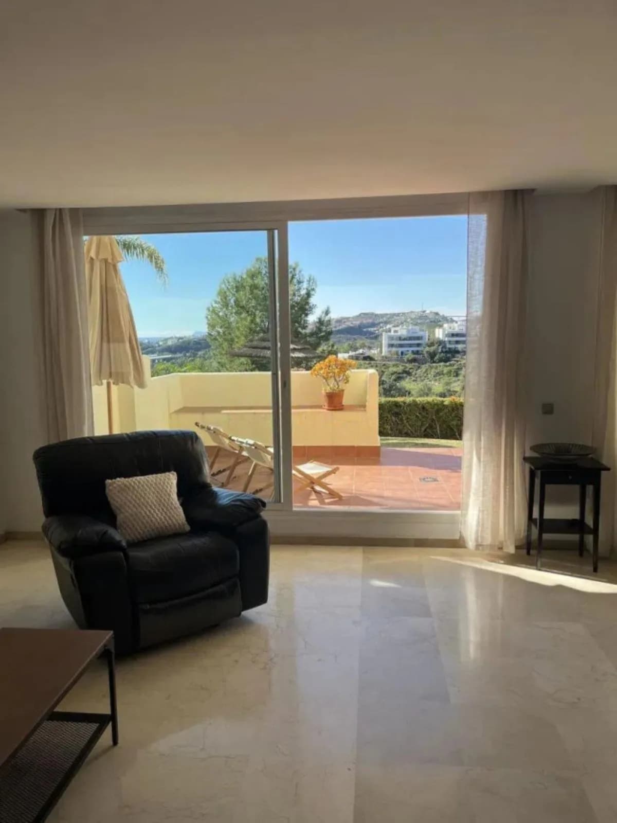 2 Bedroom Ground Floor Apartment for Sale in Benahavís, Málaga - Image 6