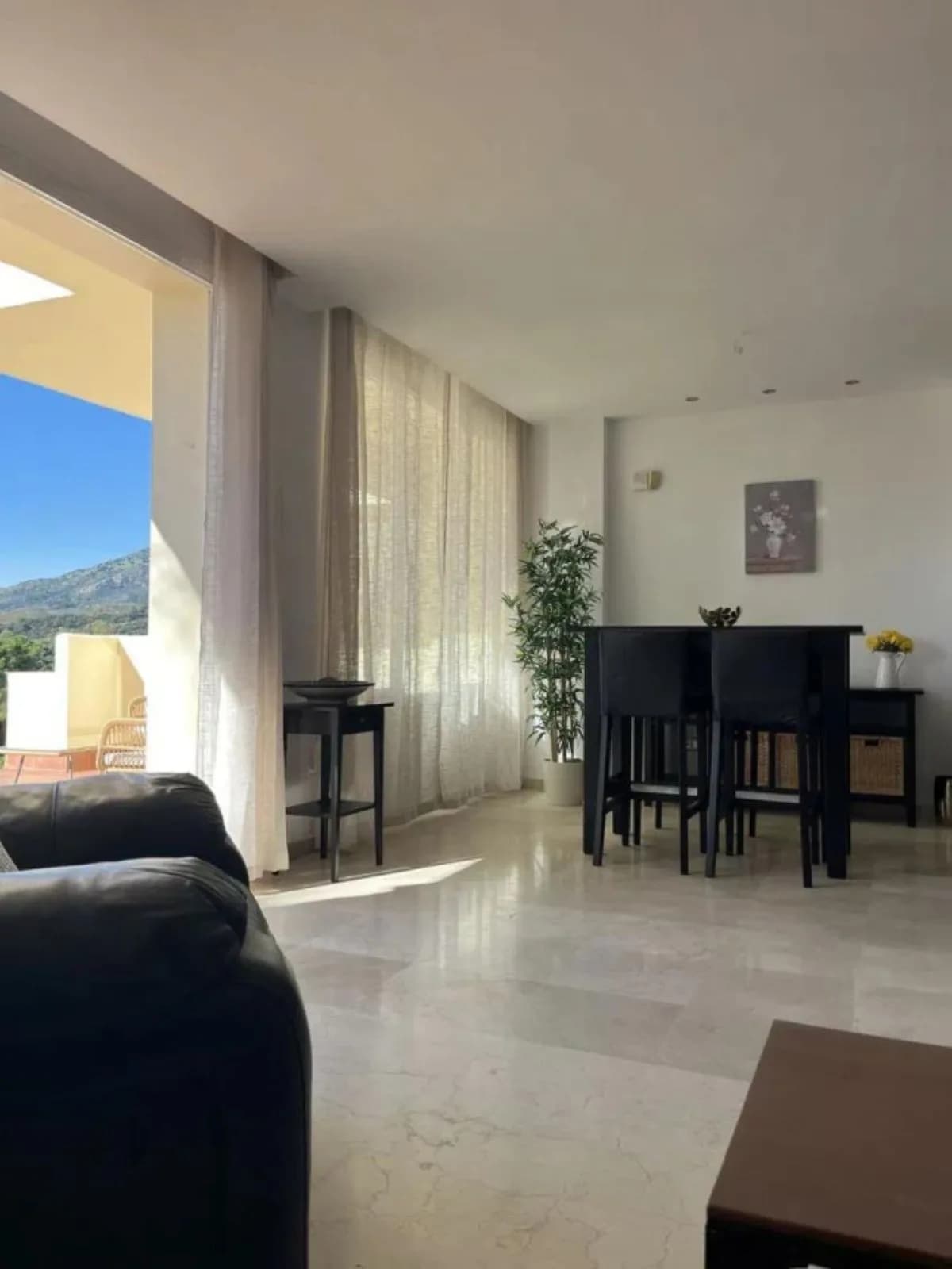 2 Bedroom Ground Floor Apartment for Sale in Benahavís, Málaga - Image 8