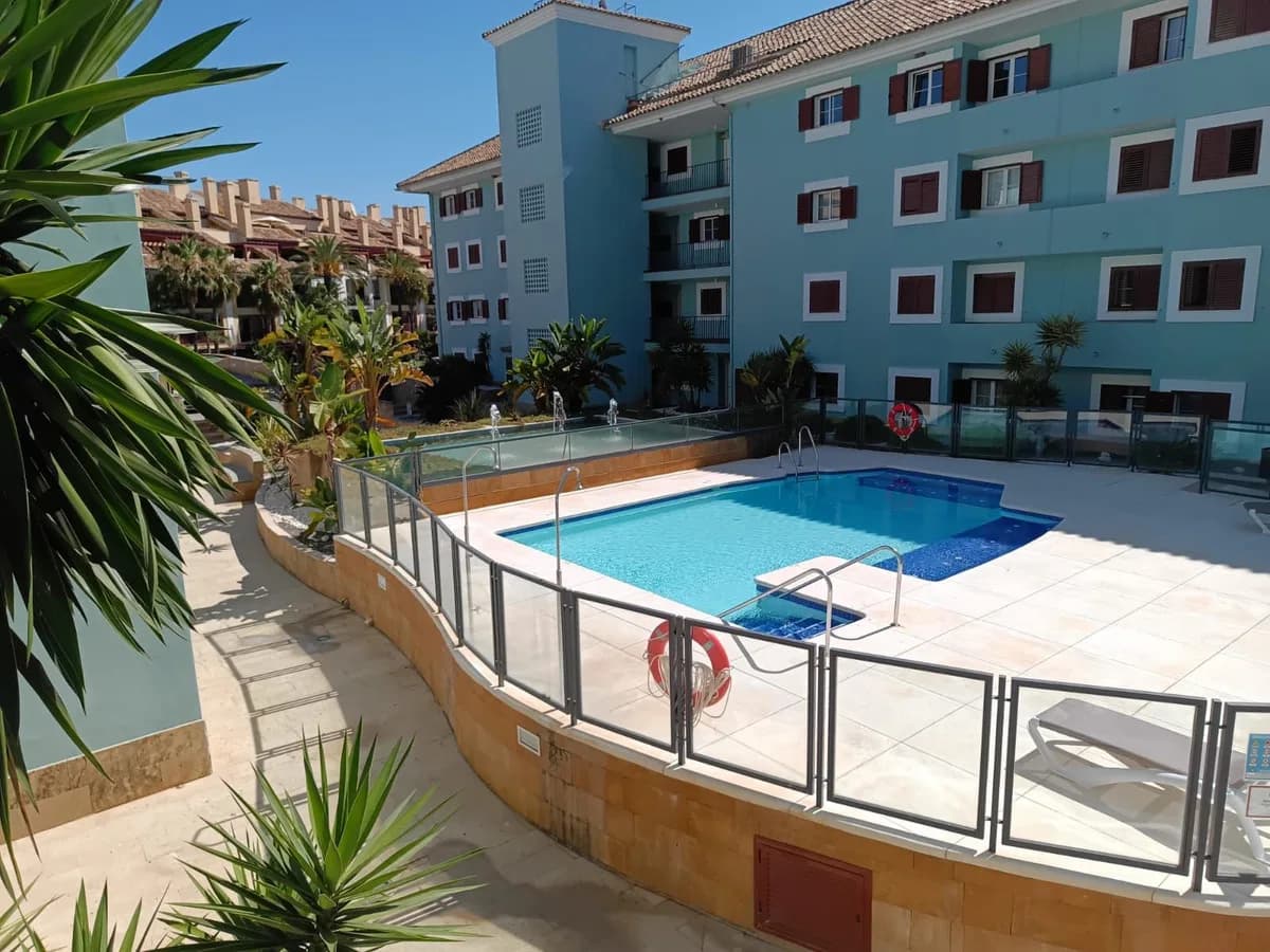 3 Bedroom Middle Floor Apartment for Sale in Sotogrande, Cádiz