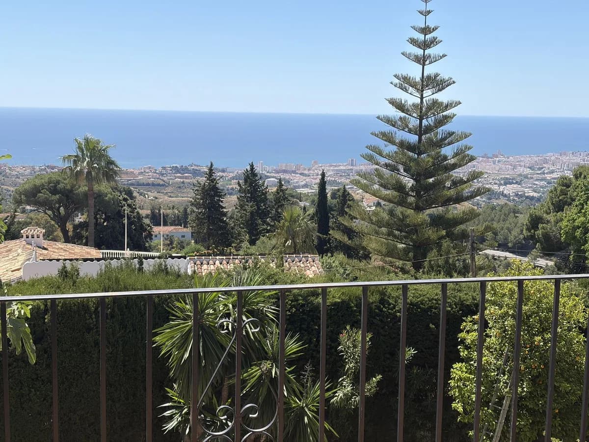 5 Bedroom Detached Villa for Sale in Mijas, Málaga - Image 4