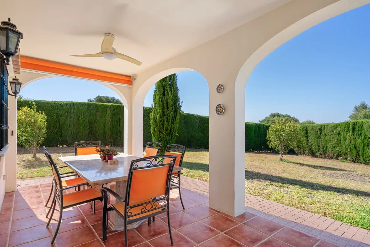 4 Bedroom Detached Villa for Sale in Estepona, Málaga - Image 9