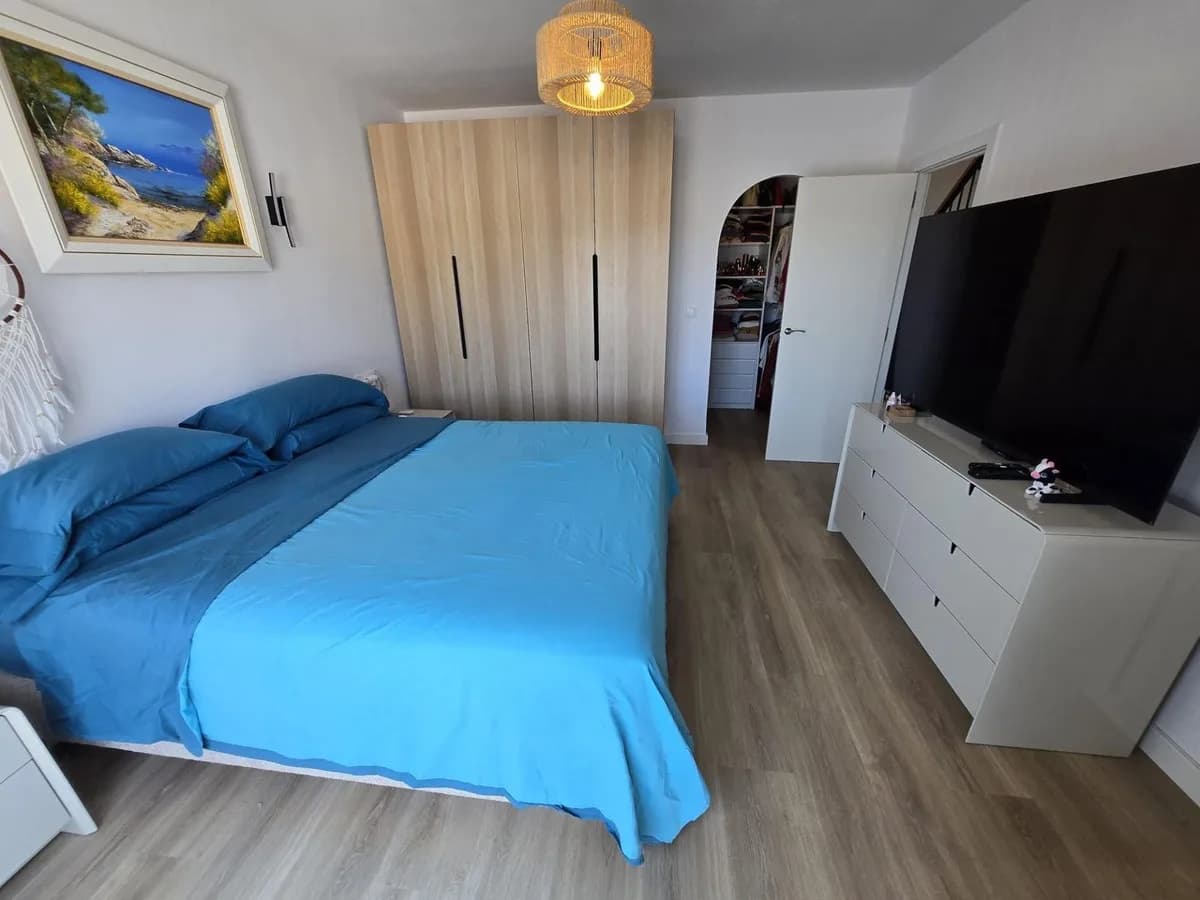 4 Bedroom Townhouse for Sale in Los Boliches, Málaga - Image 3