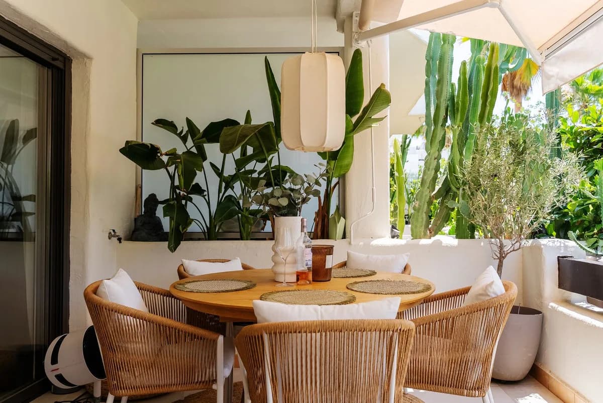 2 Bedroom Ground Floor Apartment for Sale in Selwo, Málaga - Image 5
