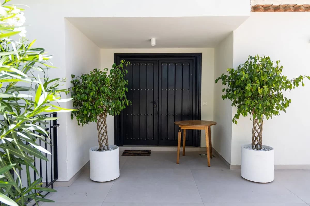 6 Bedroom Detached Villa for Sale in Hacienda Las Chapas, Málaga - Image 6