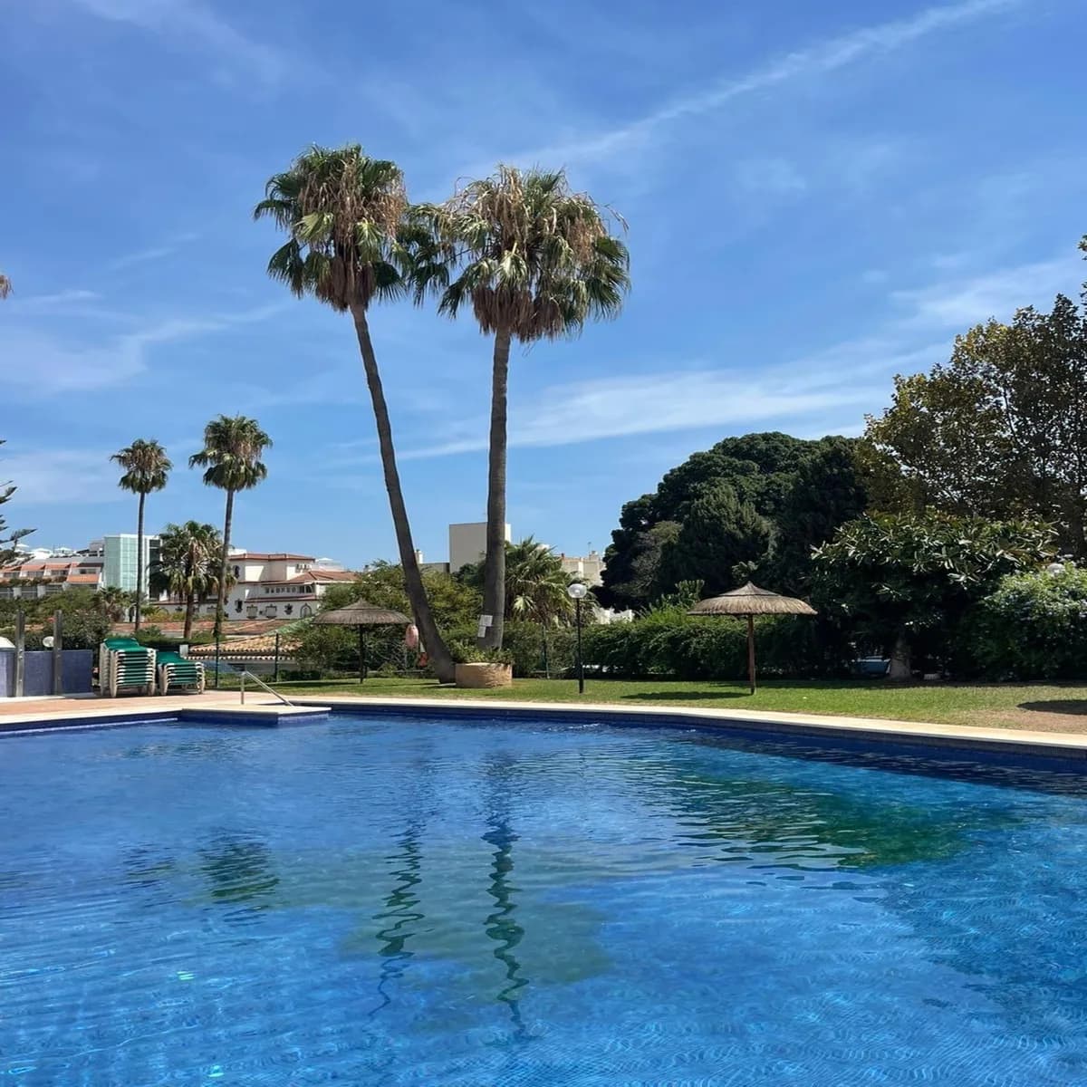 Top Floor Studio for Sale in La Carihuela, Málaga - Image 2