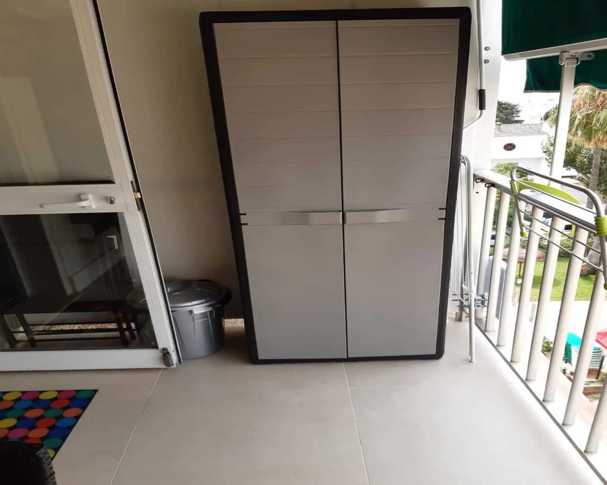 Top Floor Studio for Sale in La Carihuela, Málaga - Image 8